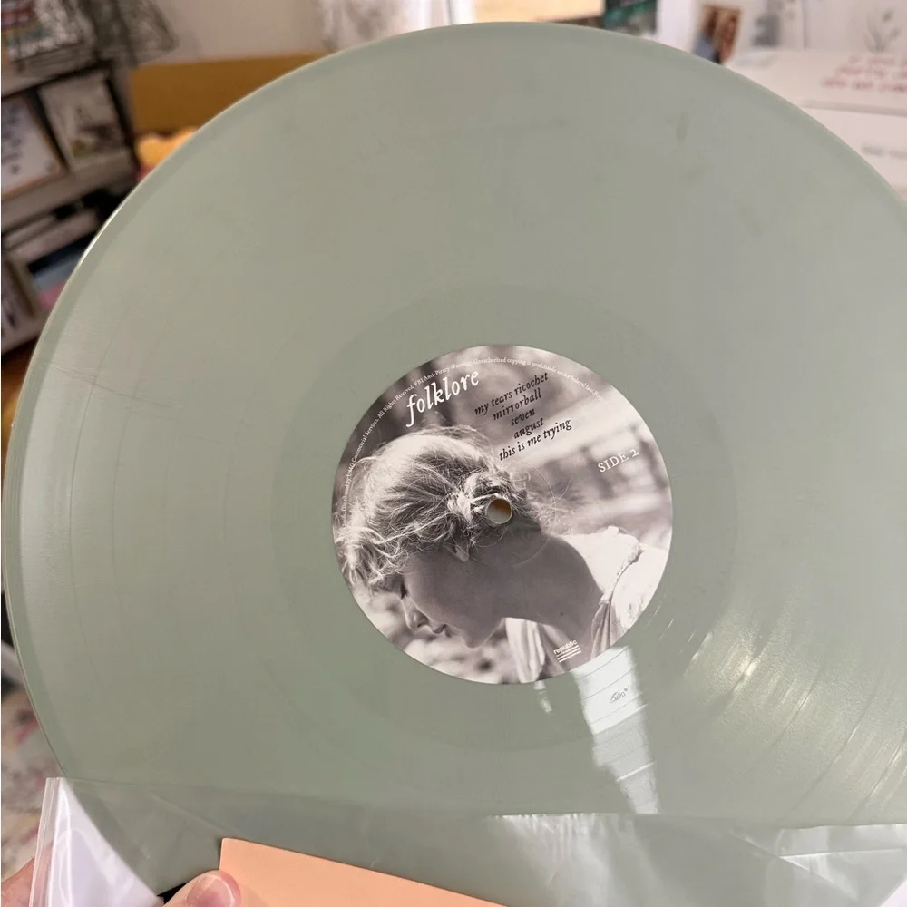 Taylor Swift Folklore Vinyl - Picture 7 of 9